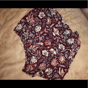 floral shorts